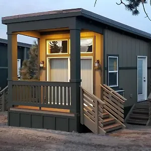 https://sierra-meadows-ranch.mammothlakeshotels.org
